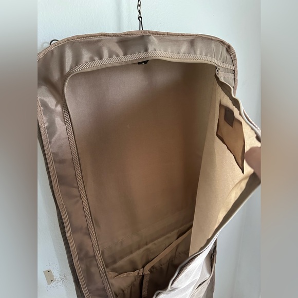 Pierre Cardin Travel Bag - NWOT - Picture 8 of 11